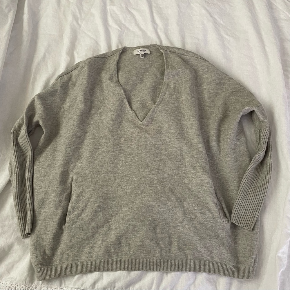 Aritzia Babaton XXS Wool Sweater Pockets Gray Long Sleeve V Neck linen CA147